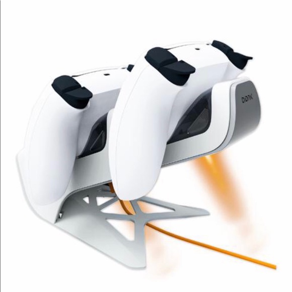 PS5 charging system - Picture 2 of 4